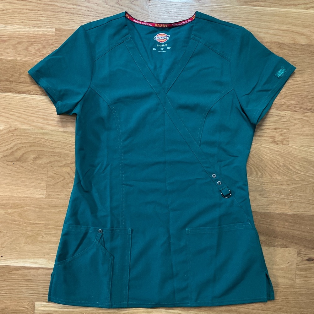 Dickies Scrub Top